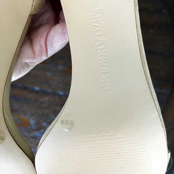 Enzo Angiolini Gold Shoes BRAND NEW, NEVER WORN! - Picture 5 of 13